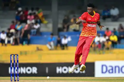Blessing Muzarabani joins RCB in IPL 2025